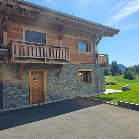 A La Montagne O Ptit Lady Apartment Megeve